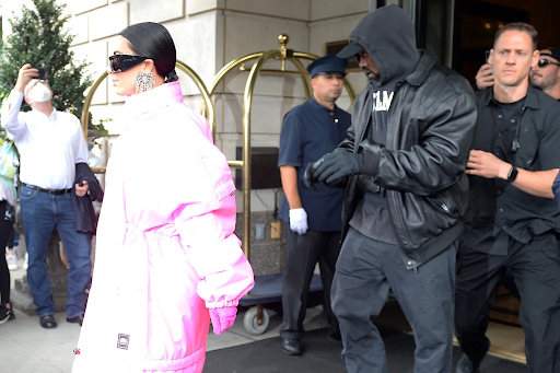 Kim and Kanye spotted leaving a NYC hotel  for SNL rehearsal (P.C. Elder Ordonez)